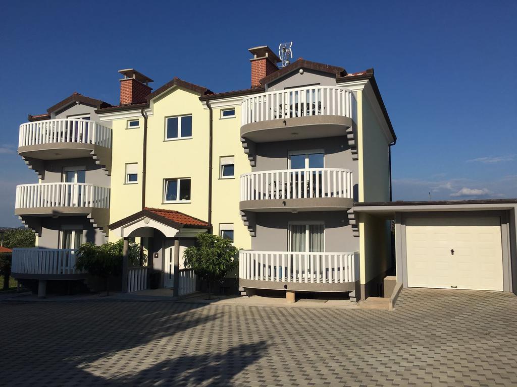 Apartments Barbic Umag Eksteriør billede