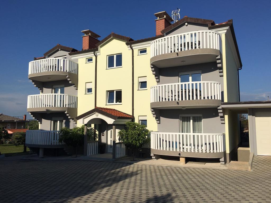Apartments Barbic Umag Eksteriør billede